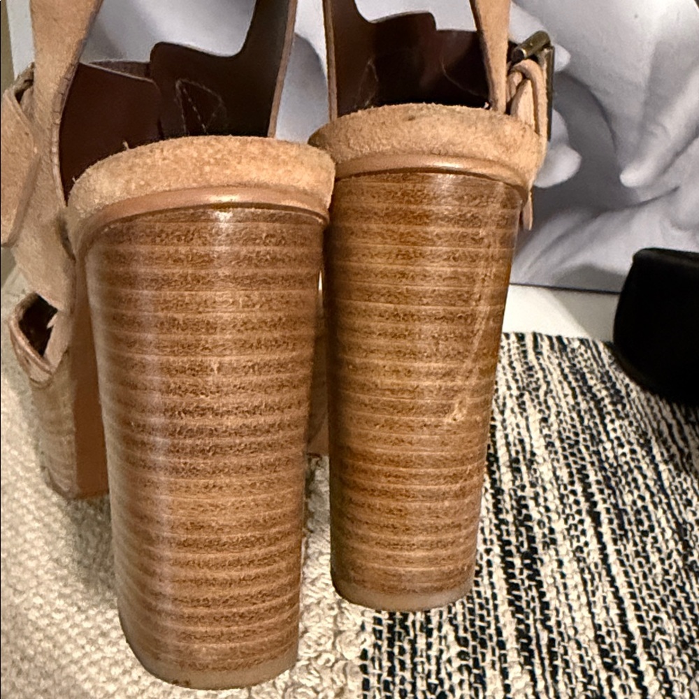 See By Chloe Pink Platform Sandals - Picture 8 of 10